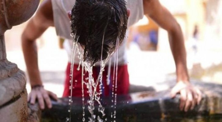 الحكومة تدعو الأردنيين للتعامل المسؤول مع