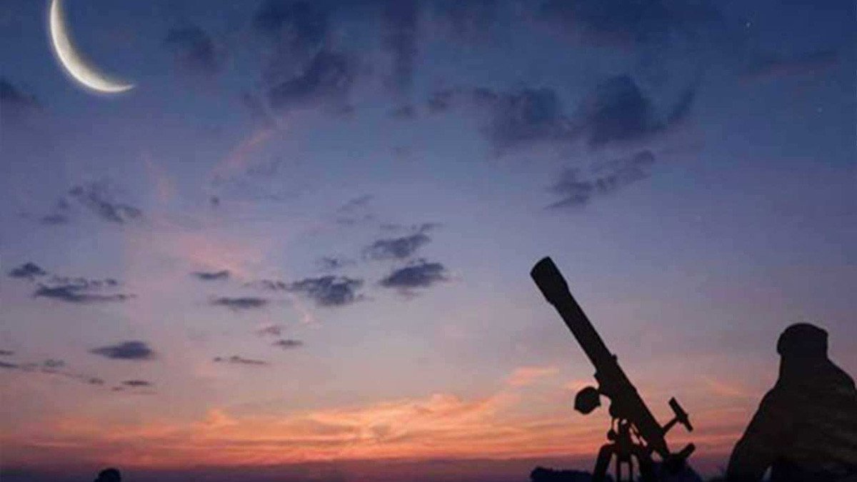 مفتي المملكة: الجمعة أول أيام عيد