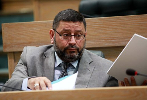 النائب السابق زكريا الشيخ يطلب محاسبة