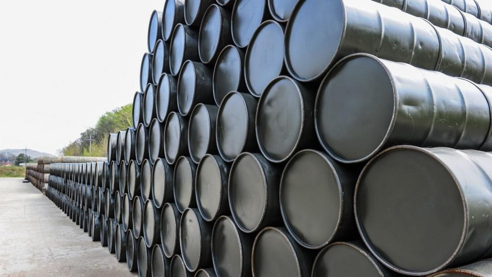 صادرات النفط السعودية تتراجع 12 مليار