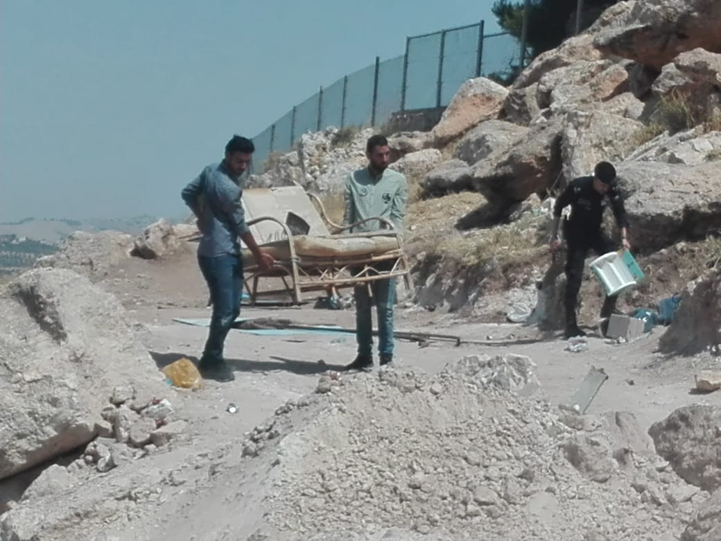 حملة لإزالة الاكشاك المخالفة في العاصمة