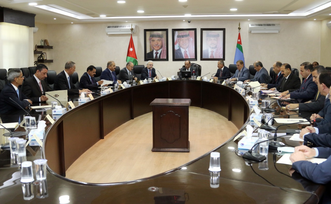 الرزاز: المواطن يدرك قوة الدولة الأردنية