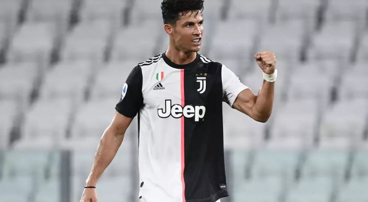 يوفنتوس يهزم سمبدوريا ويحرز اللقب التاسع