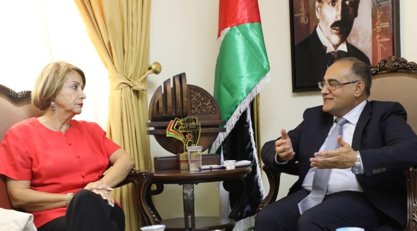 وزارة الثقافة وحساب الخير يدرسان تقديم