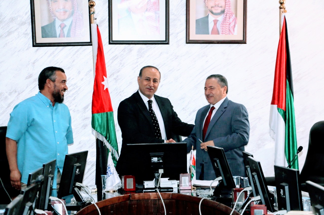 الطفيلة التقنية توقع اتفاقية تمويل مشروع