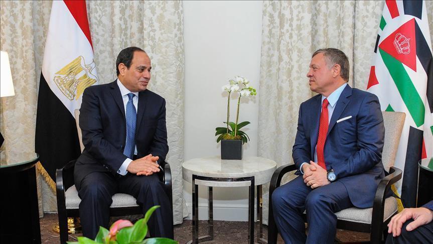 الملك يتبادل التهاني مع الرئيس المصري