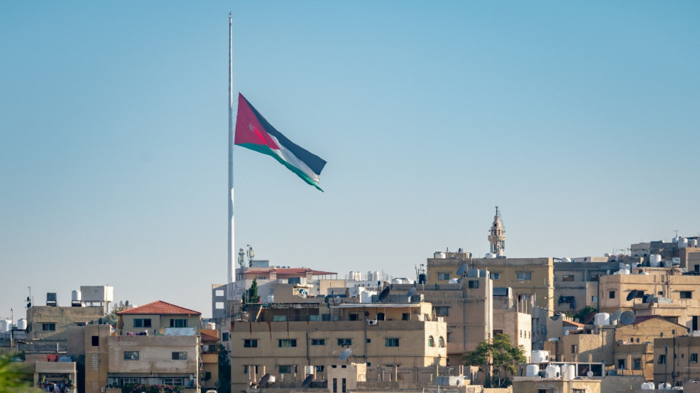 الديوان الملكي يعلن تنكيس العلم لمدة