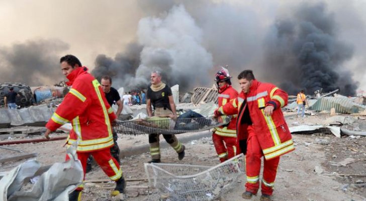 بيروت في حداد غداة انفجار ضخم