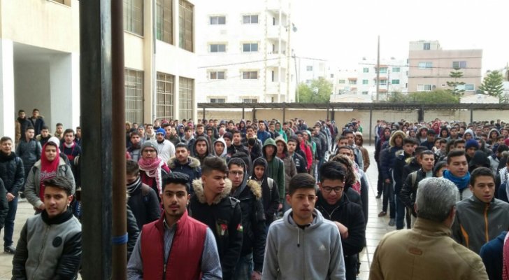 وزير التربية: الغاء الطابور الصباحي في