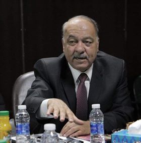 إحالة حسين المومني إلى التقاعد