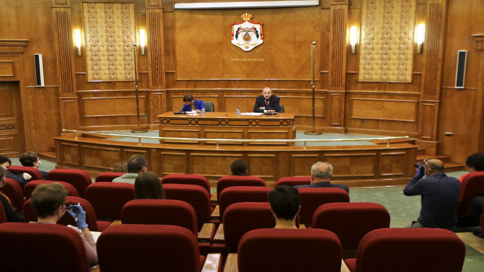 الصفدي يؤكد أهمية تضامن المجتمع الدولي