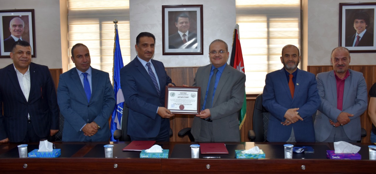 اتحاد الأكاديميين والعلماء العرب يوقع مذكرة