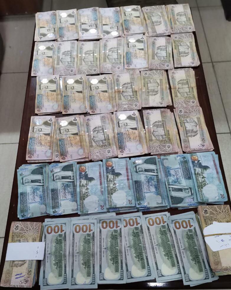 ضبط سارقي منزل ومدرسة في العاصمة