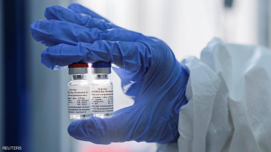 طبيب روسي بارز يستقيل.. والسبب «لقاح