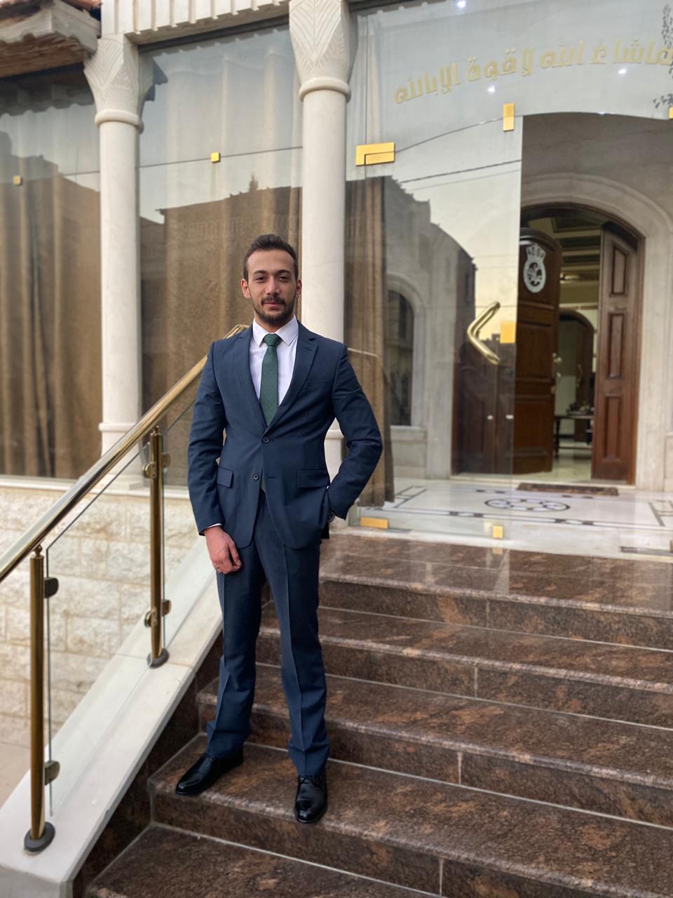 الإعلامي يحيى كناكرية.. إلى القفص الفضي