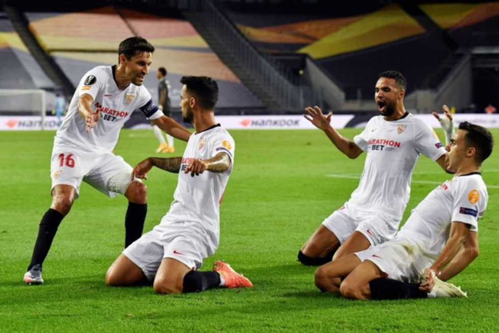 اشبيلية الاسباني يهزم مانشستر يونايتد الانجليزي