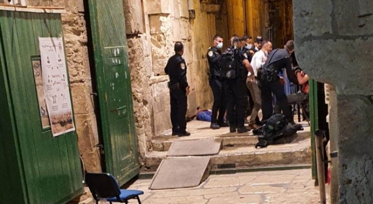 شهيد فلسطيني برصاص الاحتلال على عتبات