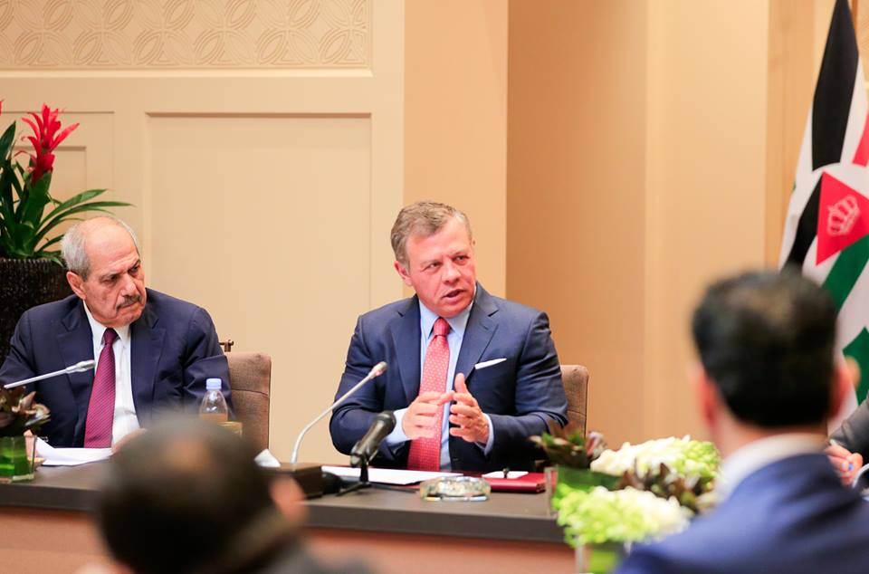 الملك: لا مصلحة لأحد من مواجهة