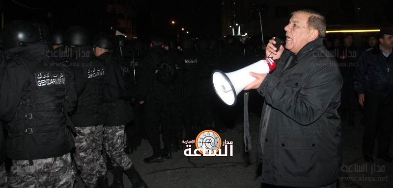 محافظ العاصمة: عزل 3 بنايات وإغلاق