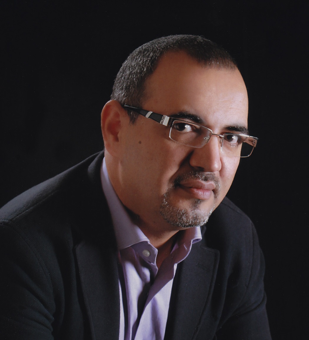 توقيف رسام الكاريكاتير المعروف عماد حجاج..