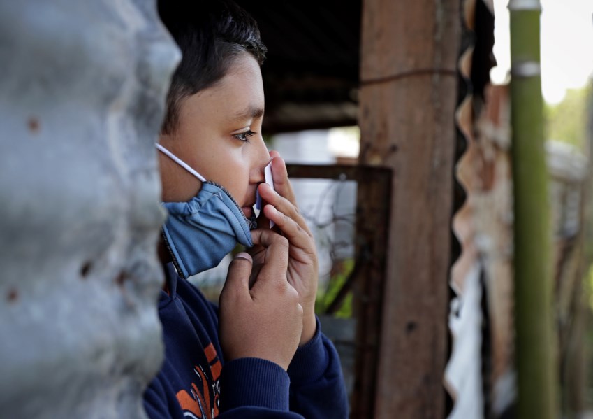 التربية: ارتداء الكمامة للطلبة من سن