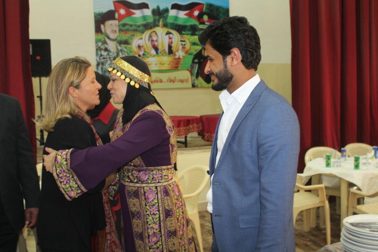 الشريفه سره بنت غازي ترعى تخريج