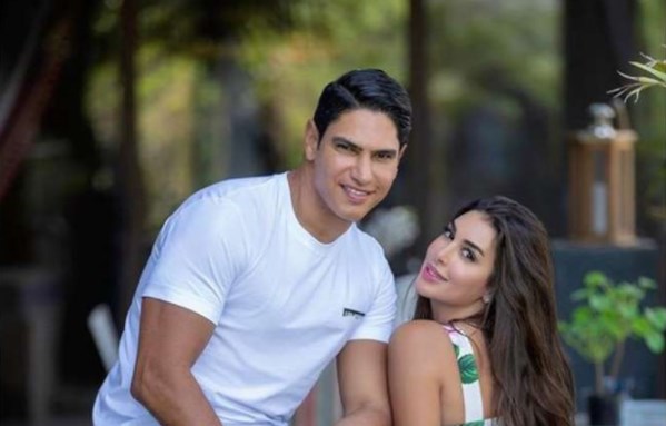 سيارة فارهة جديدة باسم ياسمين صبري..