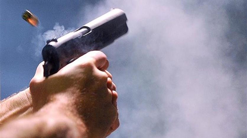 انزعج من صراخ جاره فأطلق النار