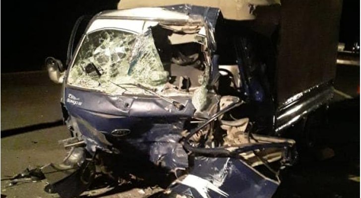 إصابة بالغة بحادث تصادم قلاب ومركبة