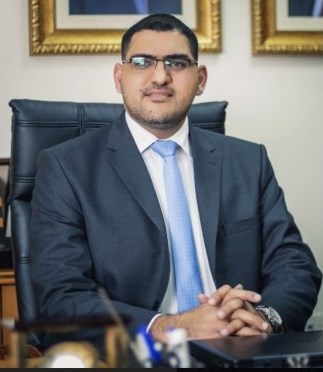 احمد الاحمد.. مبروك الماجستير