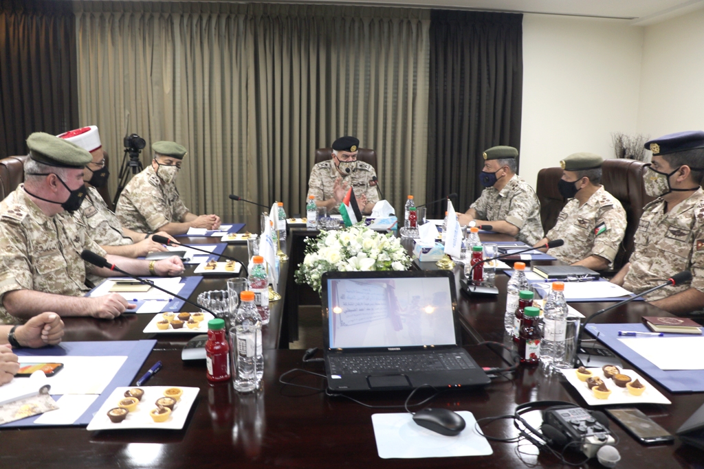 القوات المسلحة: رفع سقوف التمويلات إلى