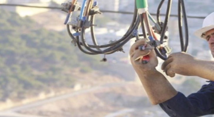فصل التيار الكهربائي عن مناطق بالكرك