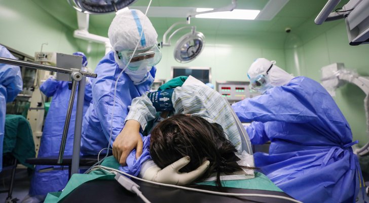 وفاة فلسطينية وجنينها بكورونا