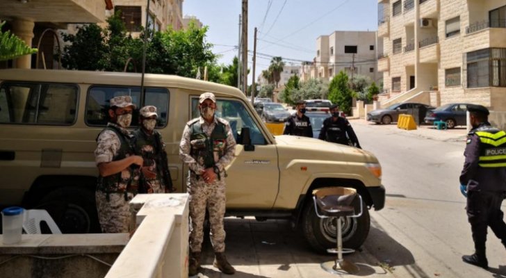 محافظ الكرك: عزل بناية من 10