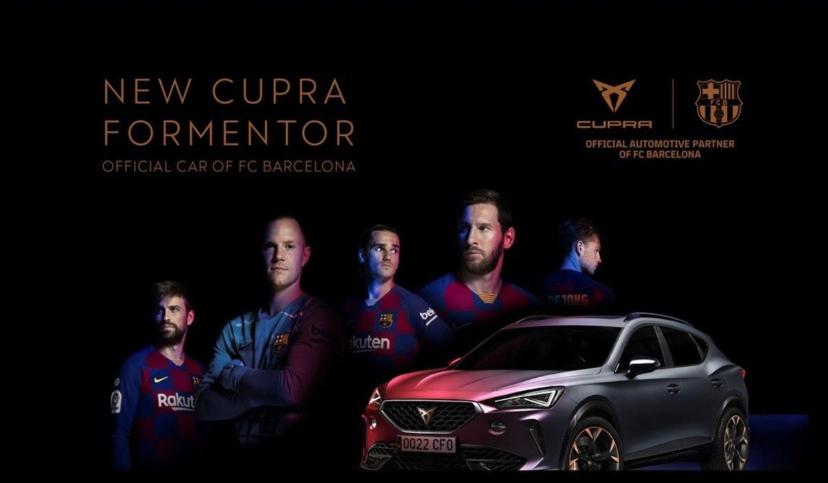 بالصور: الطراز الرسمي الأول لفريق برشلونة