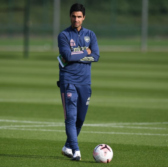 أرتيتا يعلق على مستقبل ثلاثي آرسنال