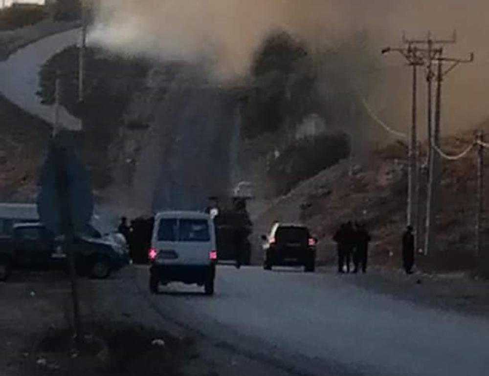 لكثرة حوادث السير .. مواطنون يقطعون