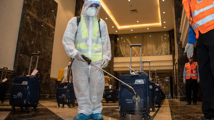 السعودية.. قرارات جديدة بشأن سفر المواطنين