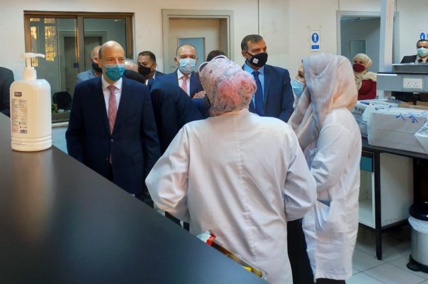 الرزاز: ننظر بجدية إلى وجود هيئة