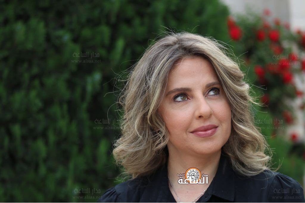 ديما علم فراج تسأل الرزاز عن