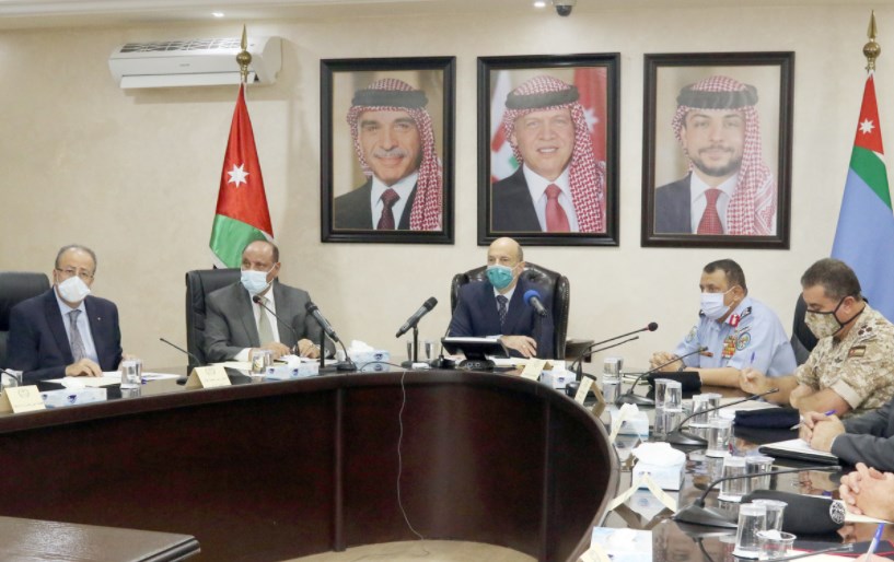 الرزاز يترأس جانبا من اجتماع المجلس