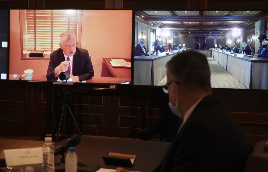 الملك: أهمية أخذ جميع الإجراءات والاحتياطات