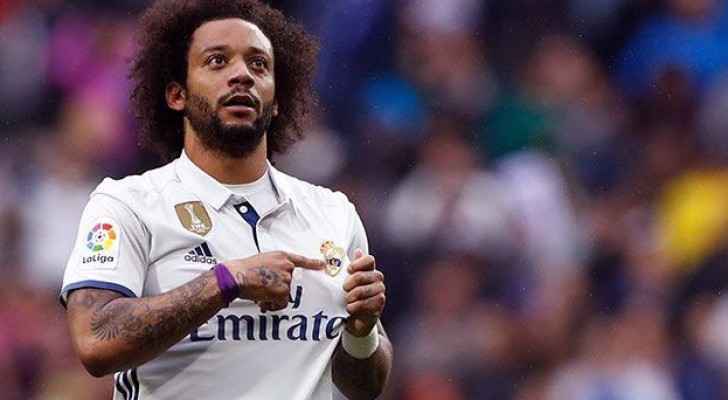 ريال مدريد يعتلي الصدارة مؤقتا بفوز