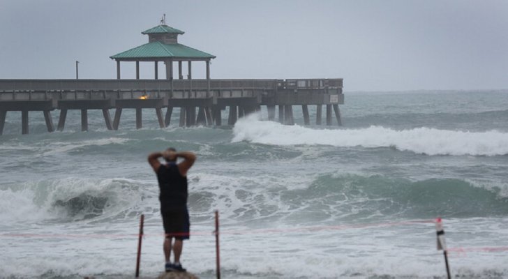 5 عواصف استوائية تضرب المحيط الأطلسي