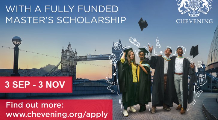 السفيرة البريطانية في عمان تهنئ الطلبة