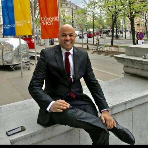 الدكتور عماد المعلا الزيود.. مبروك الترقية