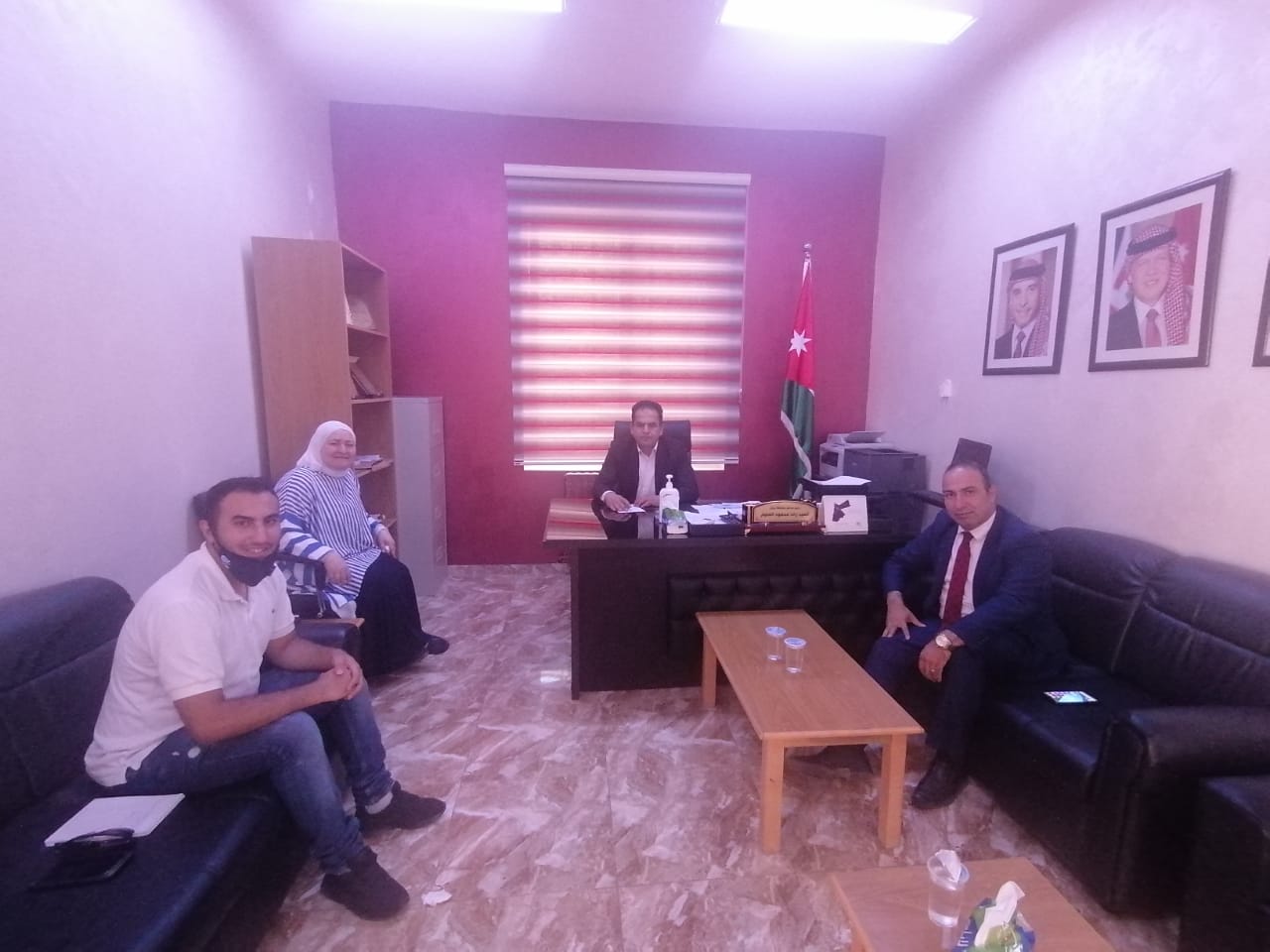 مركز آراء بلا حدود يطلق حملة