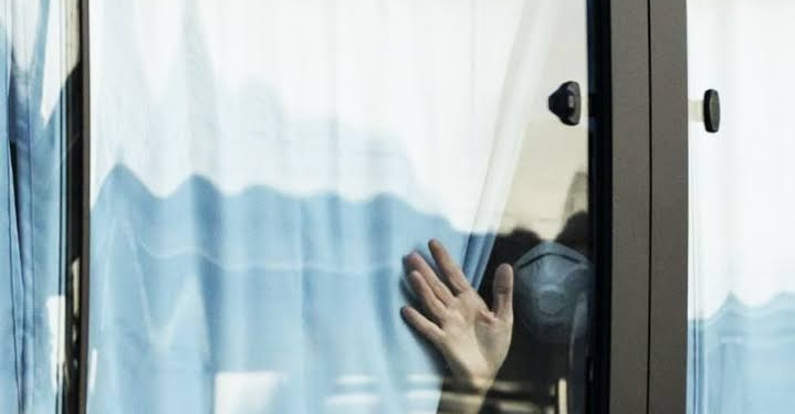 وزير الصحة يطلب الحجر على 13