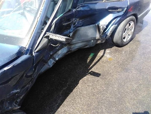 وفاة و4 اصابات بحادث تصادم في