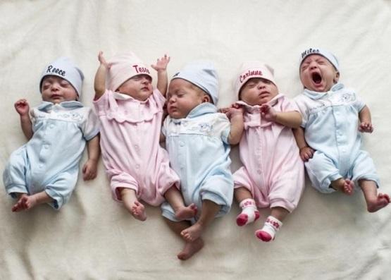 ولادة ناجحة لمصريّة حامل بـ5 توائم